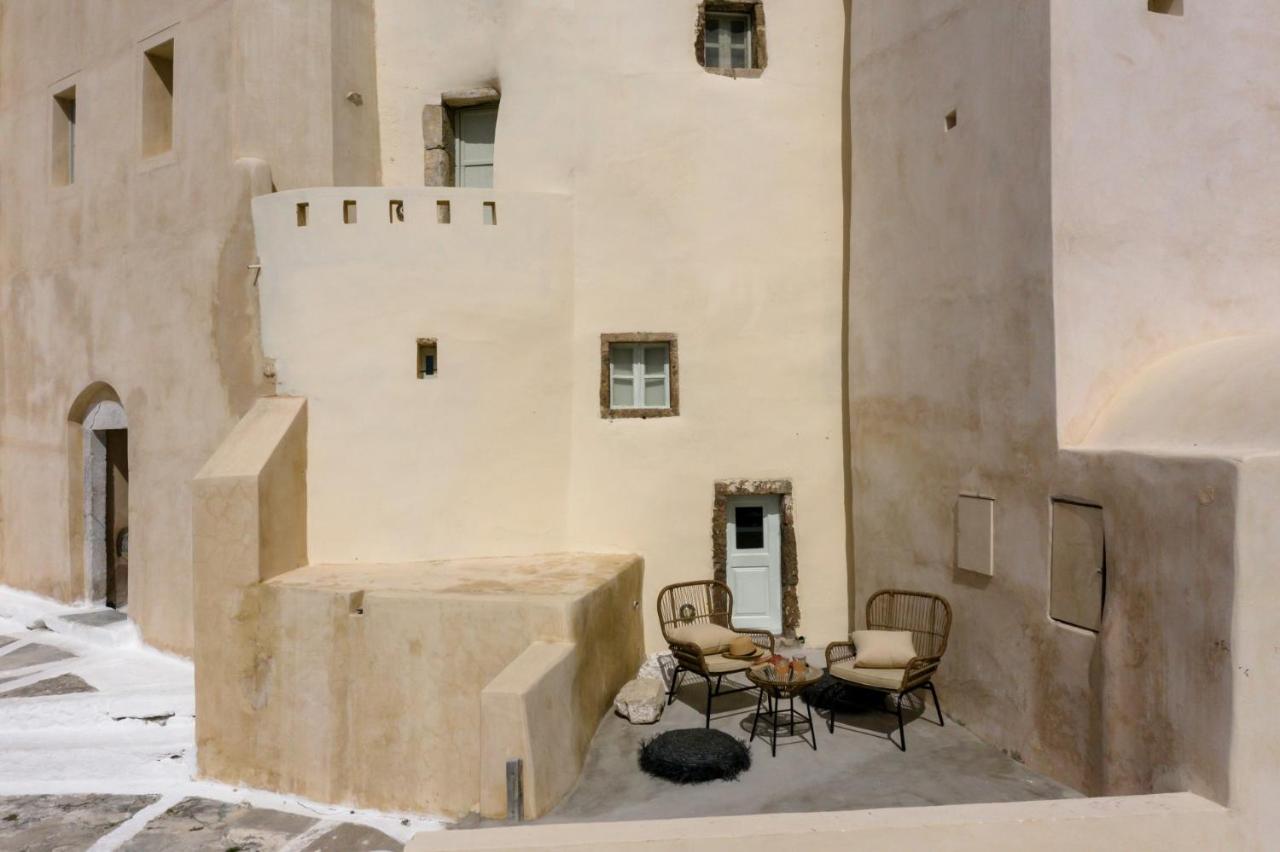 Exi Castle Suites Emporio  المظهر الخارجي الصورة