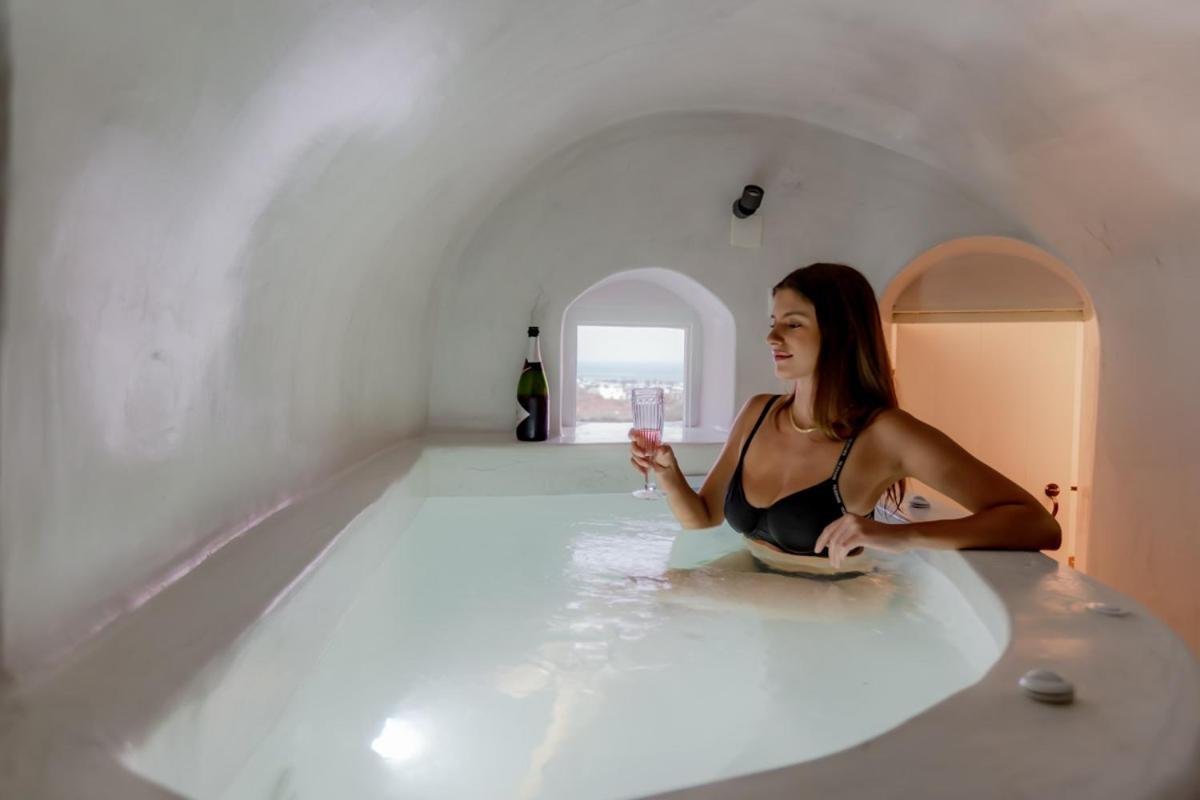 Exi Castle Suites Emporio  المظهر الخارجي الصورة